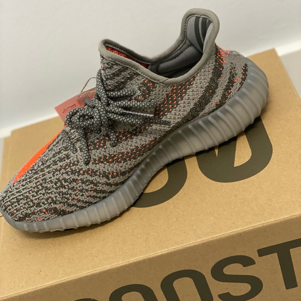 Yeezy 350- Beluga Reflective - Picture 2 of 5